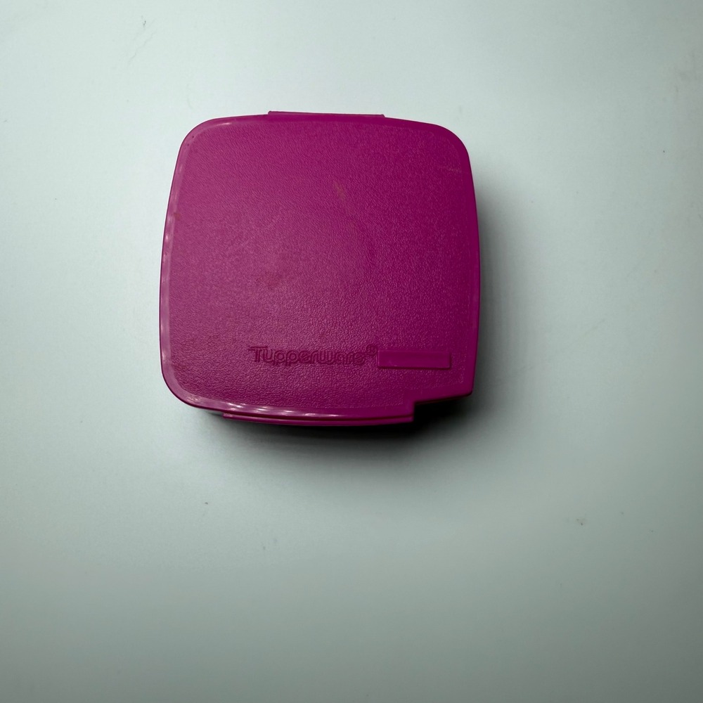 Vintage Tupperware‎ Label Dispenser Holder Magenta Freezer Canning Organization